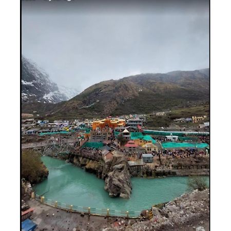 Dayal Guest House, Badrinath Eksteriør billede